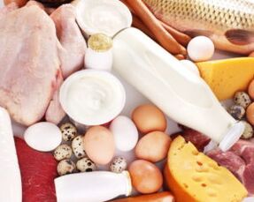 A dieta ceto caracterízase polo feito de que no menú hai pratos salgados.